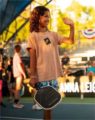 Top 10 vợt Pickleball cho người tay yếu giá rẻ chất lượng nhất