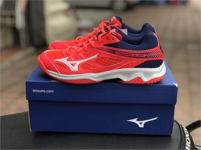 Top 3 mẫu giầy cầu lông Mizuno hot nhất thị trường