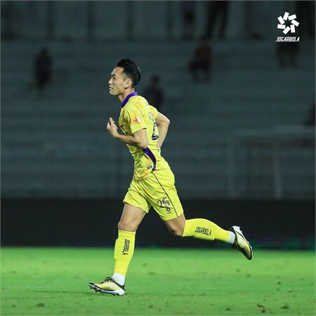 Top 5 mẫu giày đá bóng nam giá rẻ chất lượng nhất năm 2026