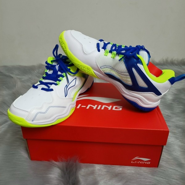 giày cầu lông Lining