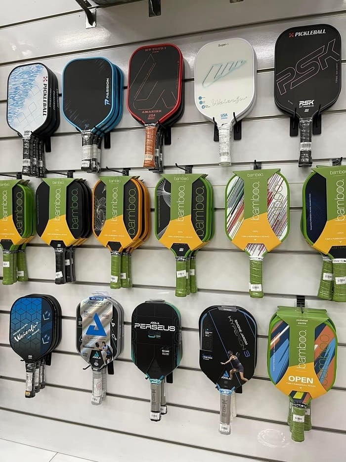 Lưu ý khi lựa chọn vợt Pickleball giá rẻ tại Hà Nội