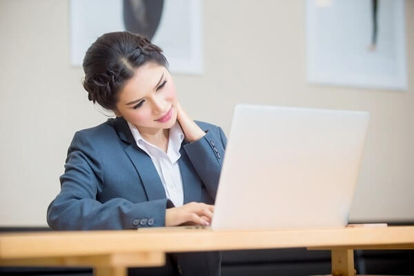 Ngồi nhiều, lười vận động