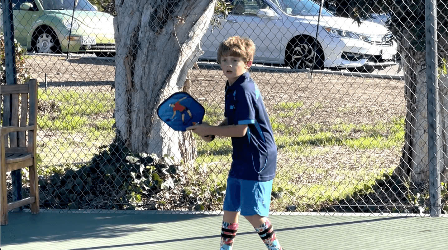 Vợt JOOLA có phù hợp cho trẻ em hoặc người chơi Pickleball lần đầu không?