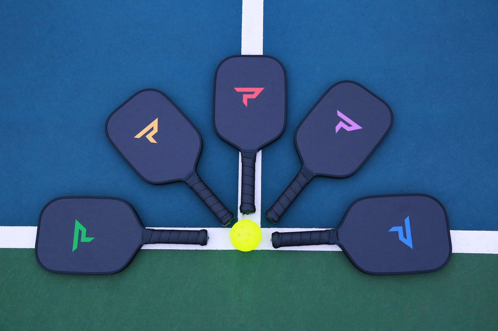 Câu hỏi đặt ra: Vợt Pickleball Paddletek chính hãng của nước nào?