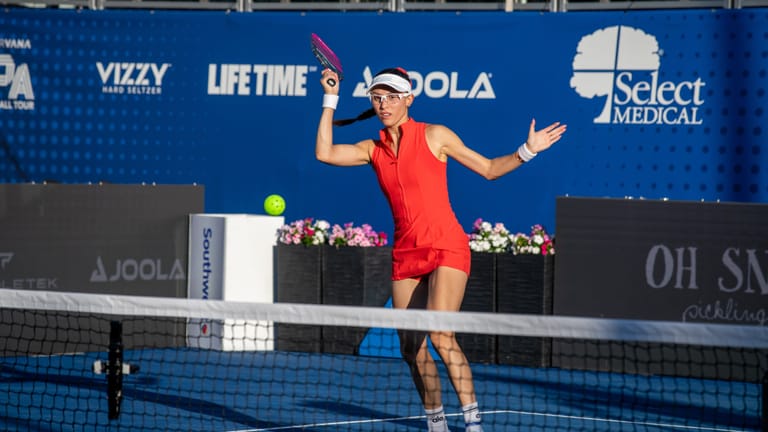Phong cách chơi tấn công trong Pickleball