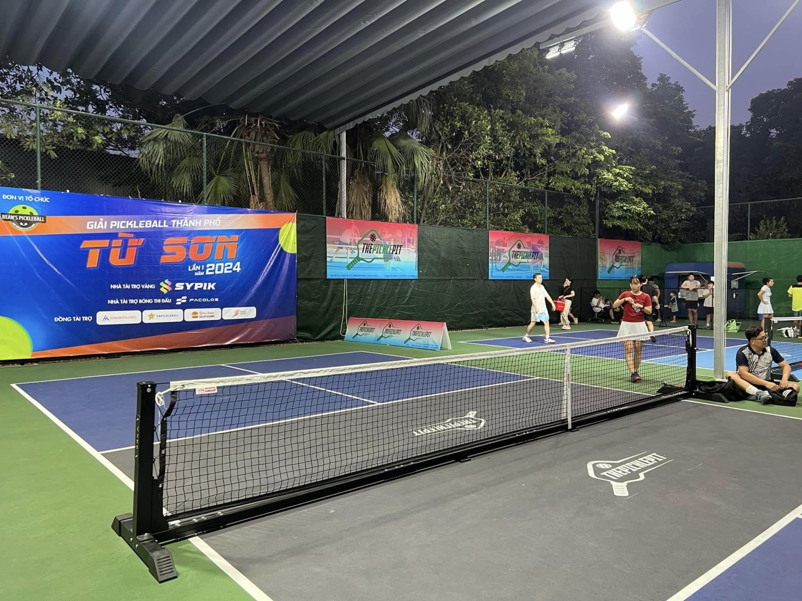 Loại lưới và trang thiết bị
