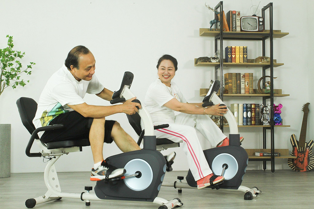 Xe đạp tập thể dục KASUMI HL015 3