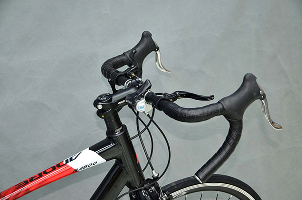 tay lái xe đạp đua ADORE RA500