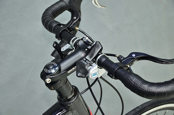 tay đề xe đạp đua ADORE RA500