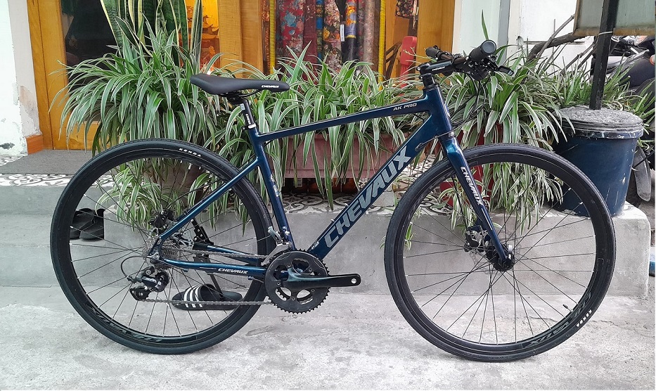 xe đạp touring CHEVAUX AK PRO mầu Xanh