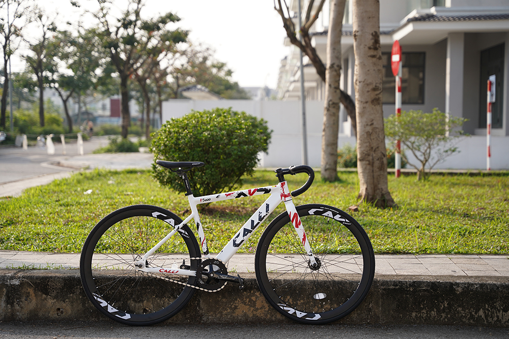 xe đạp Fixed Gear CALLI F5000 trắng