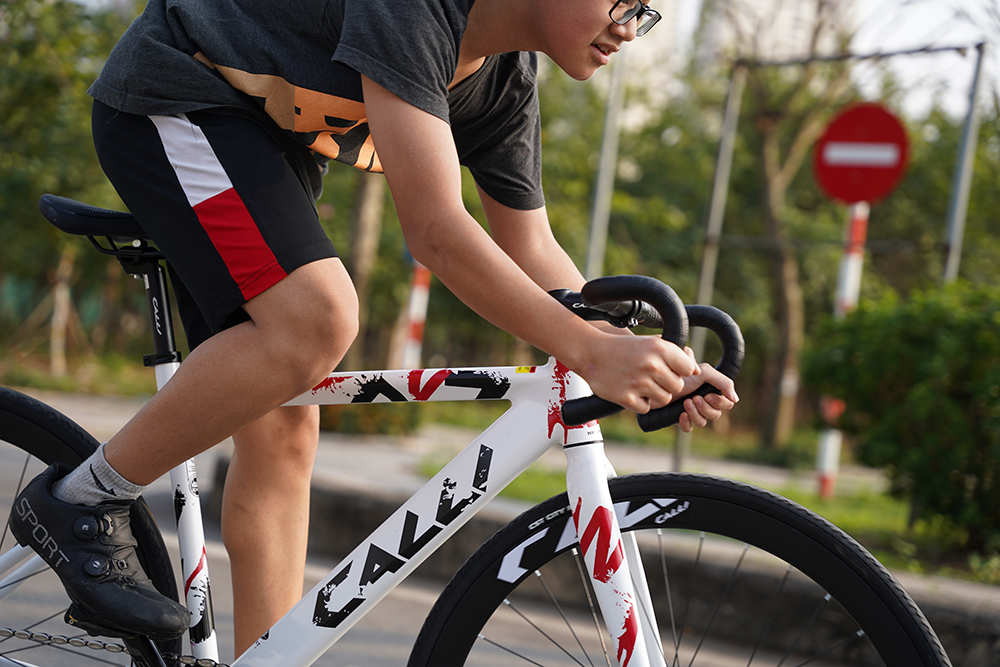 ghi đông sừng xe đạp Fixed Gear CALLI F5000