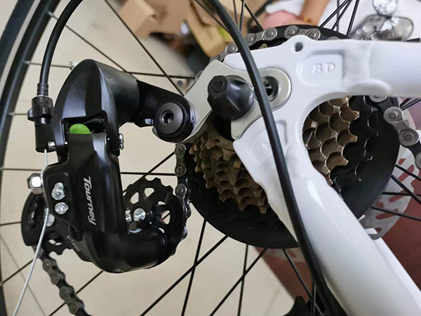 Shimano Tourney 8 tầng