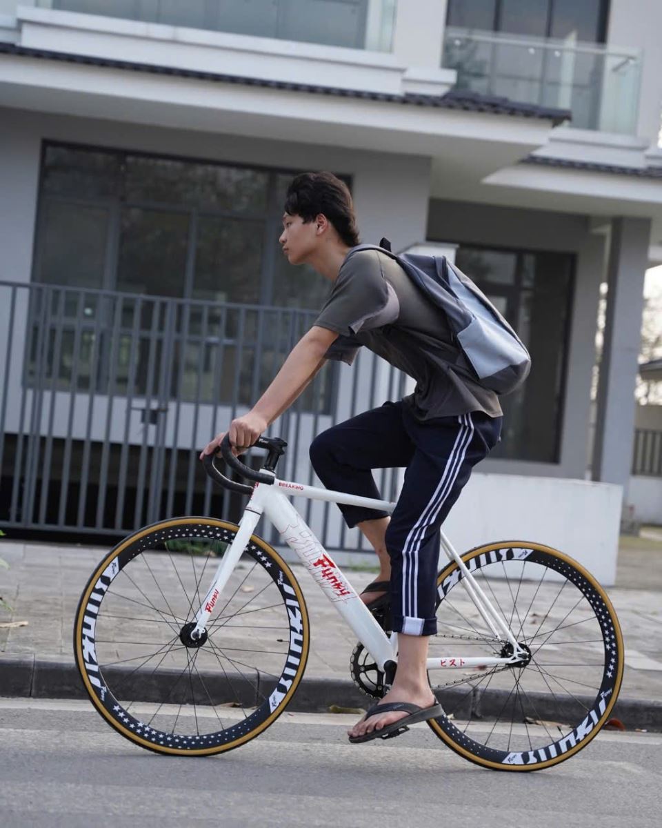 Xe Fixed Gear có an toàn cho giới trẻ không?