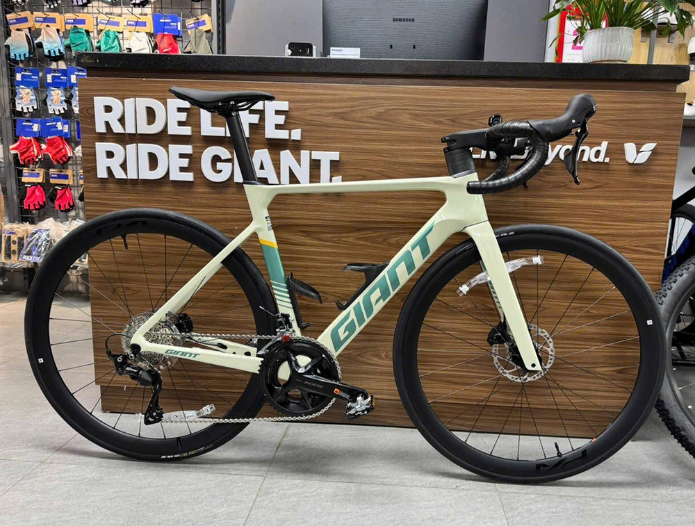 xe đạp đua Giant PROPEL ADV 2 2026