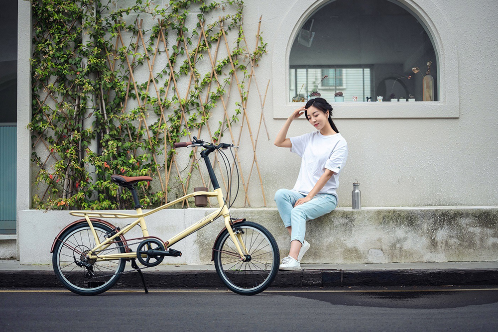 tay đề xe đạp nữ Momentum INEED MOCHA LTD 2023 1 2