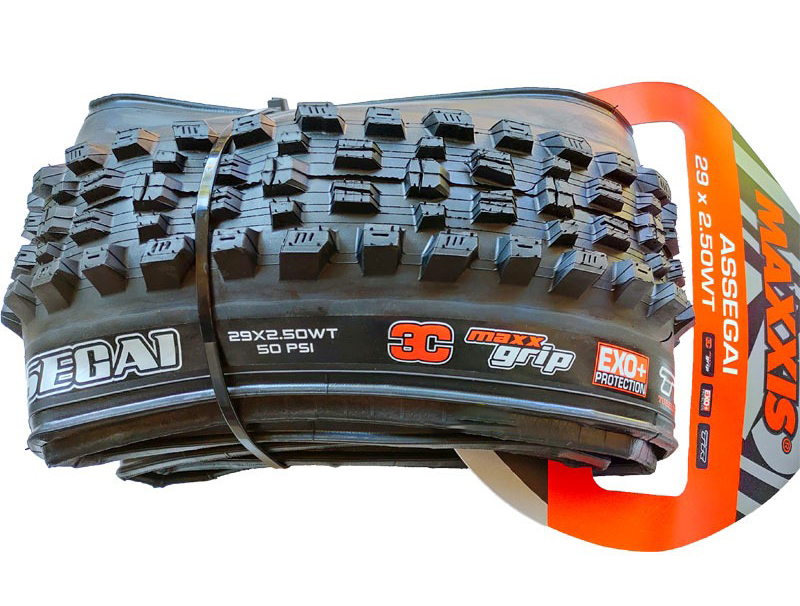 3C MaxxTerra/MaxxGrip