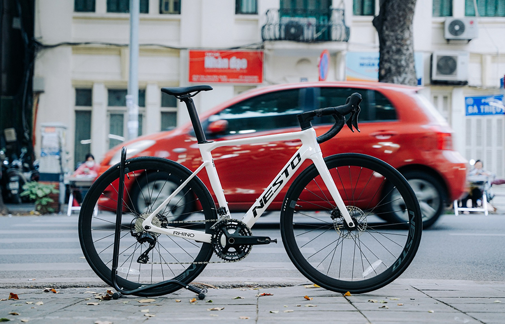 khung xe đạp đua NESTO RHINO 2025