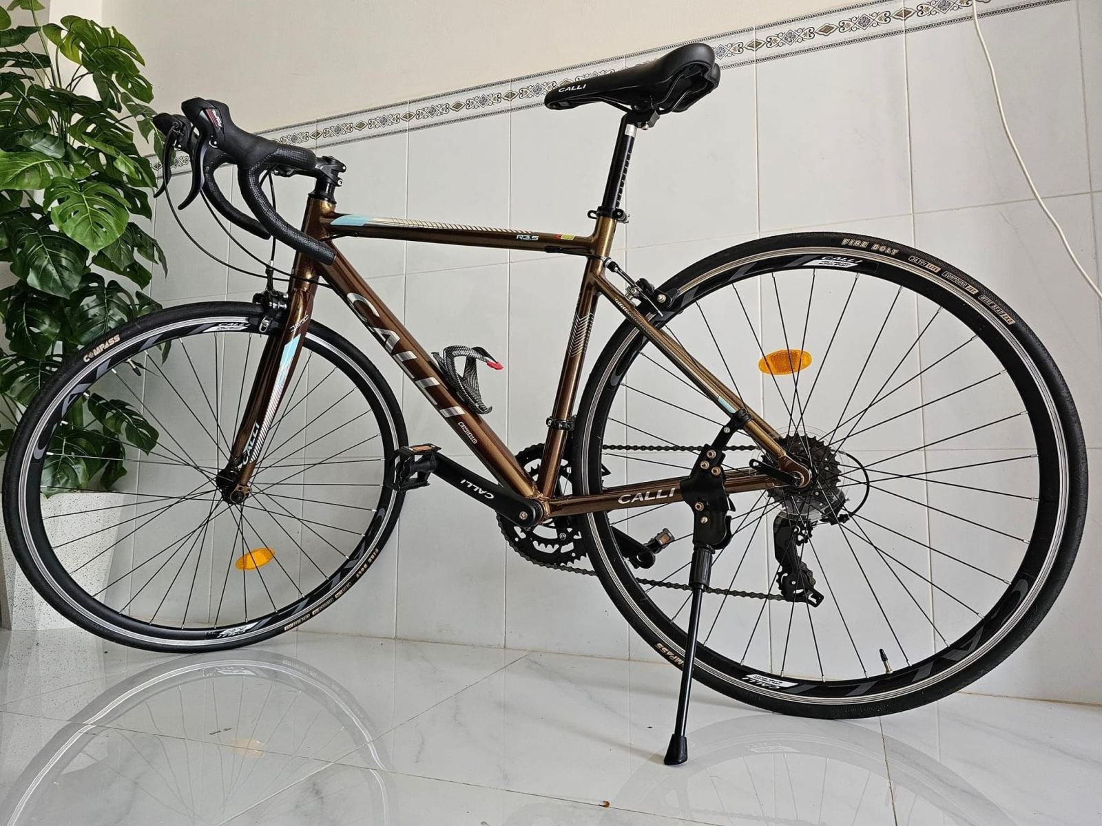 xe đạp đua CALLI R3.5
