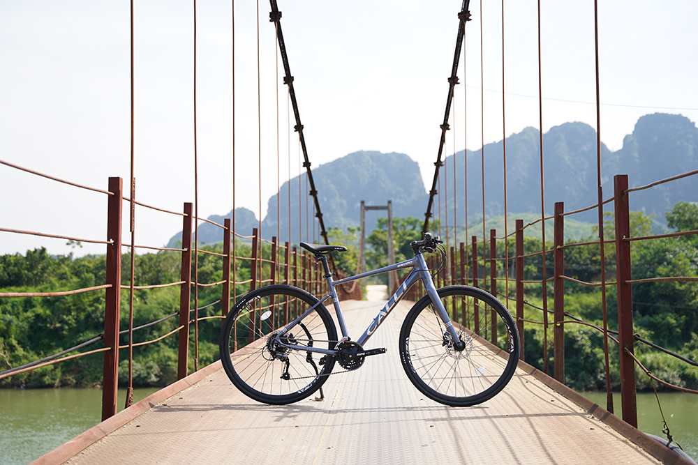 Xe đạp Touring