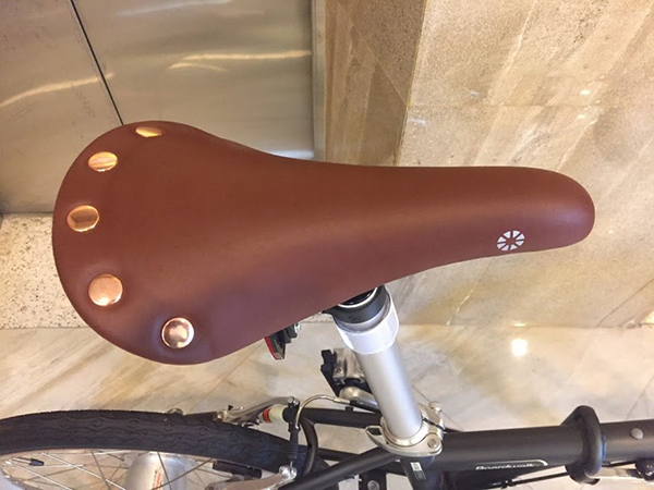 yên xe đạp gấp DAHON BOARDWALK I5