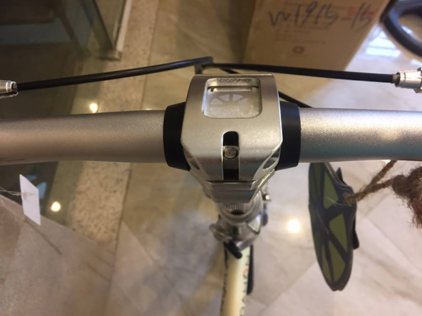 tay lái xe đạp gấp DAHON BOARDWALK I5