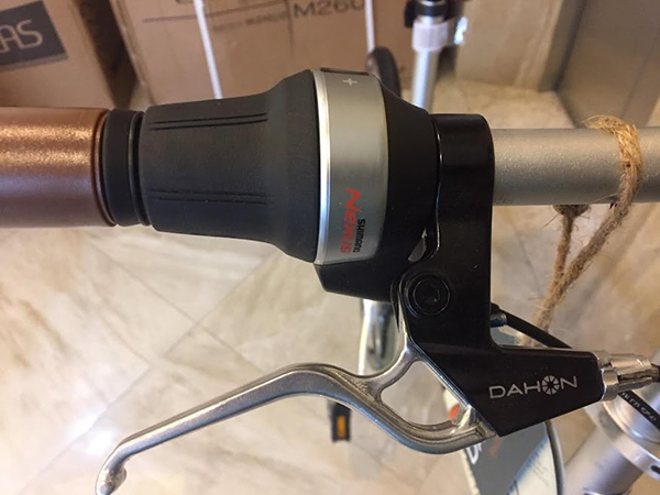 tay phanh xe đạp gấp DAHON BOARDWALK I5