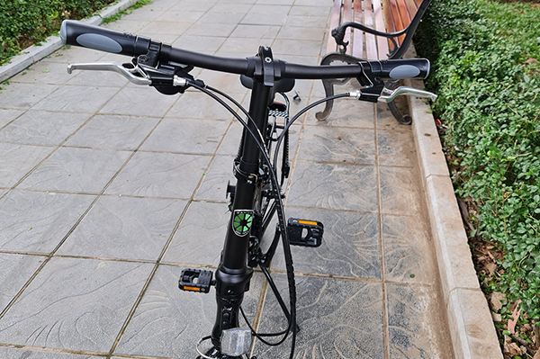 tay lái xe đạp gấp DAHON Mariner D8 20