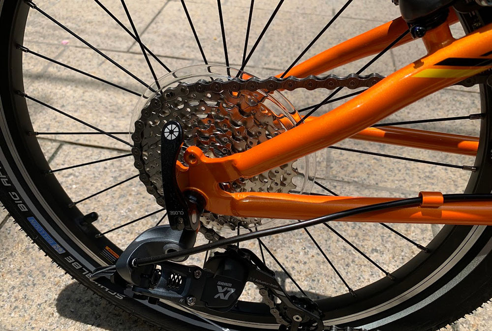 đề xe đạp gấp DAHON P8 KBC083 20