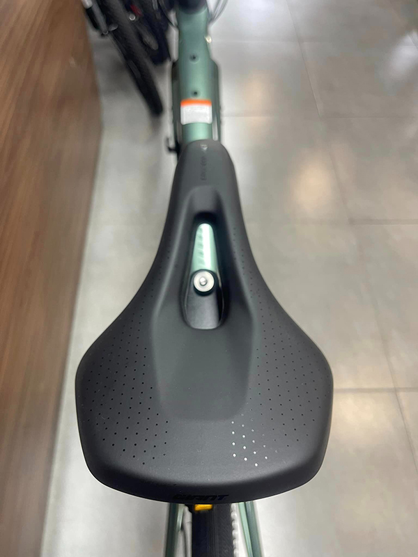yên xe đạp touring Giant FASTROAD AR ADV 2 2023