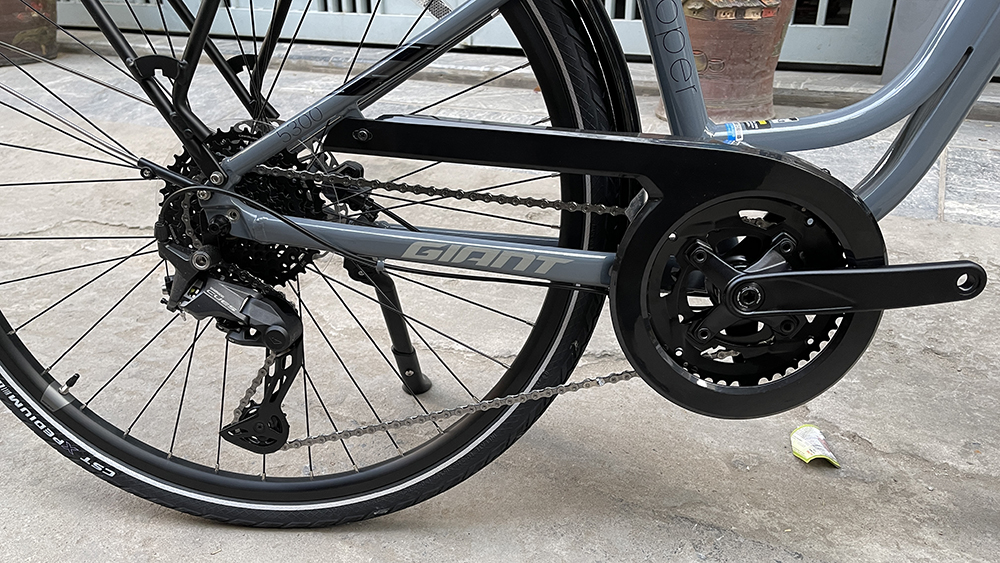 bộ truyền động xe đạp touring Giant TROOPER 5300 2024