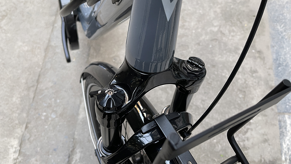 khóa phuộc xe đạp touring Giant TROOPER 5300 2024