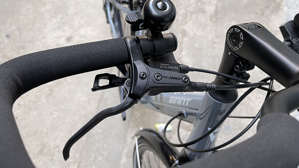 tay phanh xe đạp touring Giant TROOPER 5300 2024