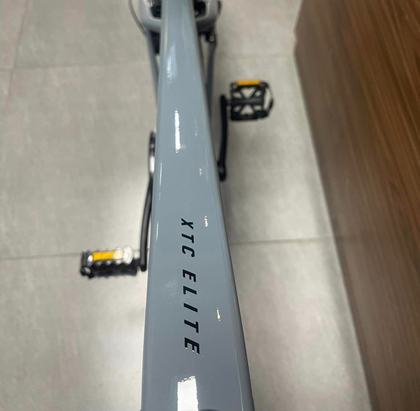 khung xe đạp địa hình thể thao Giant XTC ELITE 2024