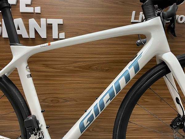 khung xe đạp đua Giant TCR ADV 1 D-KOM 2023