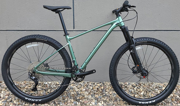 xe đạp địa hình thể thao Giant FATHOM-S 27.5 2023