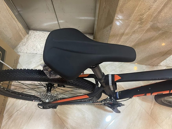yên xe đạp địa hình thể thao Giant XTC 800 PLUS 2023