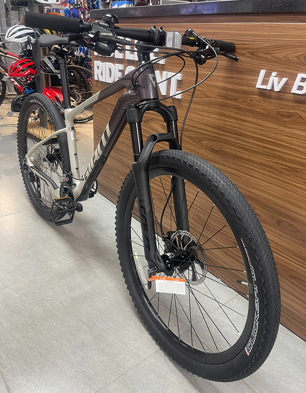 phuộc xe đạp địa hình thể thao Giant XTC ADV 3 27.5 2023