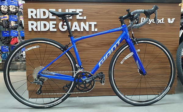 xe đạp đua Giant CONTEND 2 2024