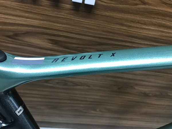 sườn xe đạp đua Giant REVOLT X ADV PRO 2 2023