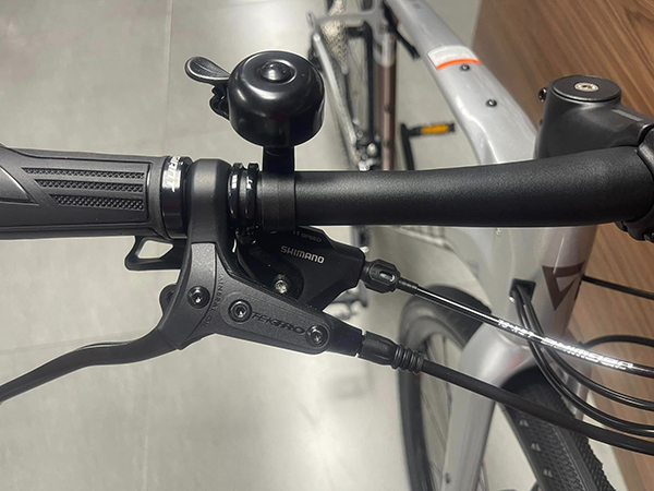 tay phanh xe đạp touring Giant FASTROAD AR ADV 1 2023
