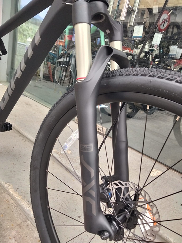 phuộc xe đạp địa hình thể thao Giant XTC CLASSIC 2023