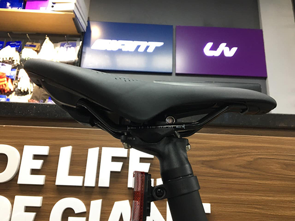 yên xe đạp địa hình thể thao Giant XTC ADV 1 2023