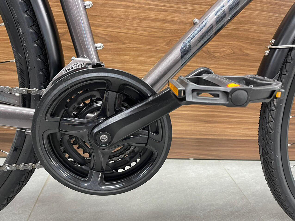 đùi đĩa xe đạp touring Giant ESCAPE 2 CITY 2024