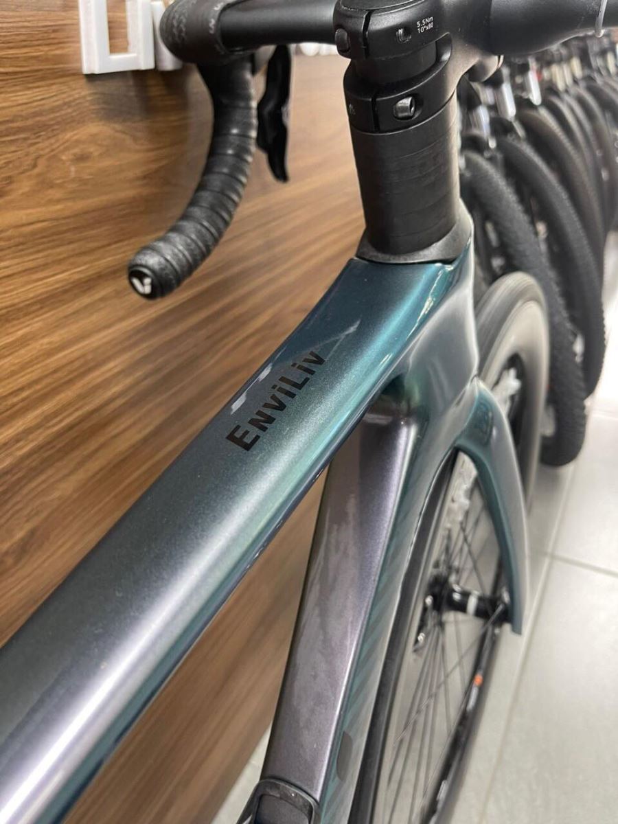 khung sườn xe đạp đua LIV ENVILIV ADV 1 2023