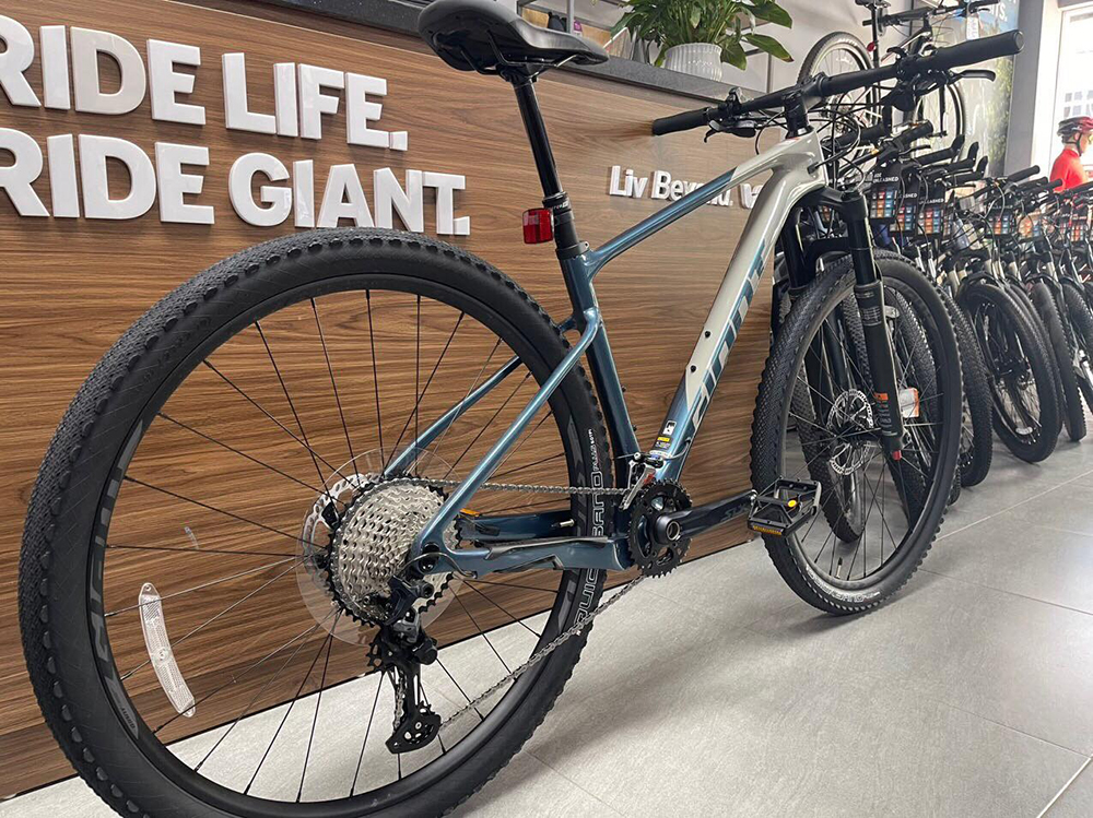 phanh xe đạp địa hình thể thao Giant XTC ADV 2 29 2024