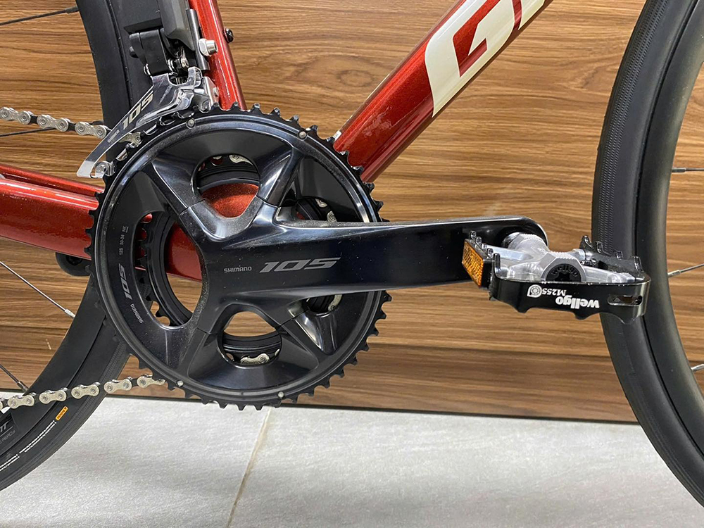 đùi đĩa xe đạp đua Giant TCR ADV 1 KOM 2025