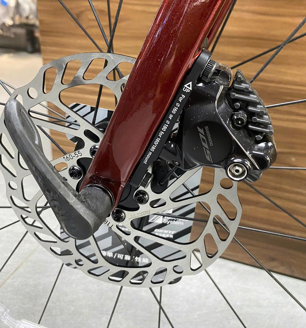 phanh đĩa xe đạp đua Giant TCR ADV 1 KOM 2025