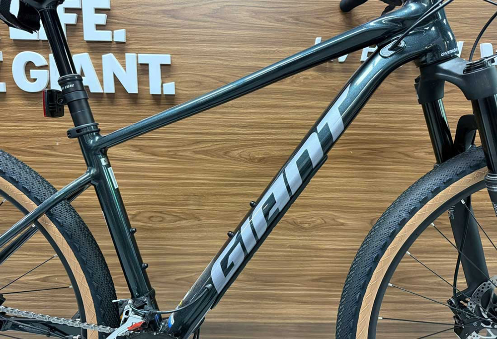 xe đạp địa hình thể thao Giant XTC SLR LTD 2 27.5 2026 1
