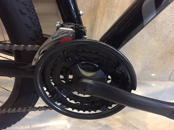 Vượt mọi địa hình với bộ truyền động SHIMANO cao cấp
